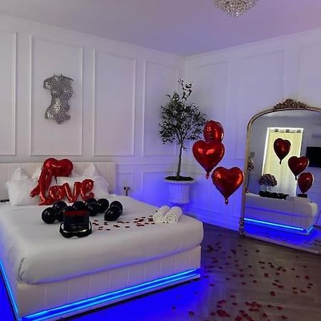 Les Chambres D Excellence Spa Sète Esterno foto