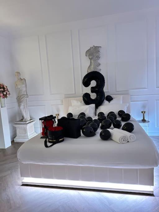 Les Chambres D Excellence Spa Sète Esterno foto